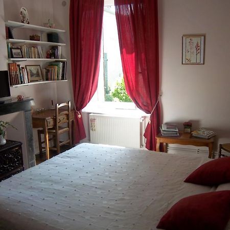 Le Relais De Marbot Apartman Bar-le-Duc Szoba fotó