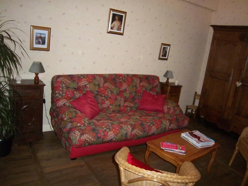 Le Relais De Marbot Apartman Bar-le-Duc Kültér fotó